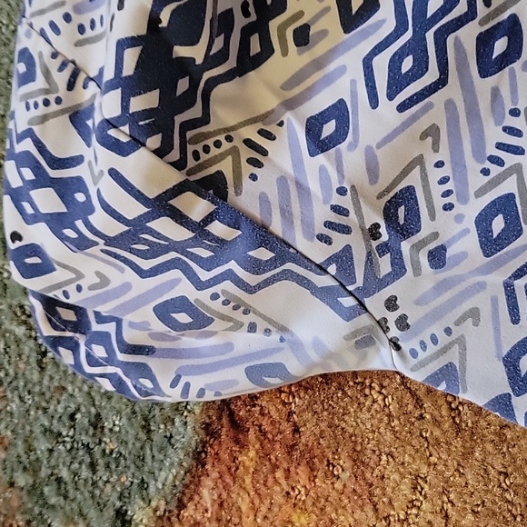 Scrub top 💓3/15💓 - Picture 2 of 4